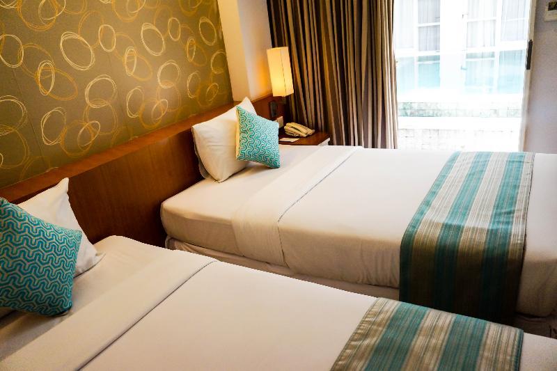 Holiday Inn Express Bali Sunset Road By Ihg Кута Екстериор снимка